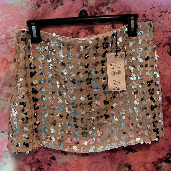 NWT ZARA 2025 collection blogger fav Skirt size S 
🚨FIRM PRICE NO ACCEPT OFFER - Picture 6 of 15